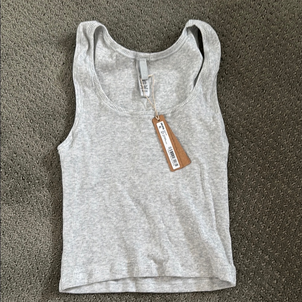 SKIMS Gray Fitted Crop Tank Top